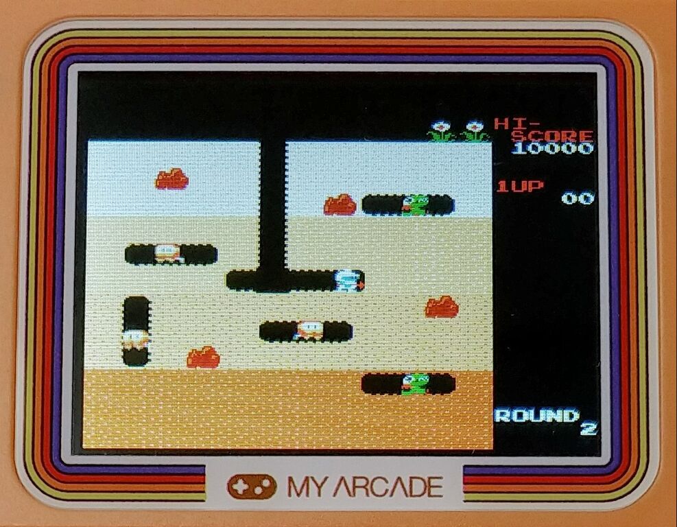 懐かしい3つのゲームが遊べる！ マイアーケード ポケット