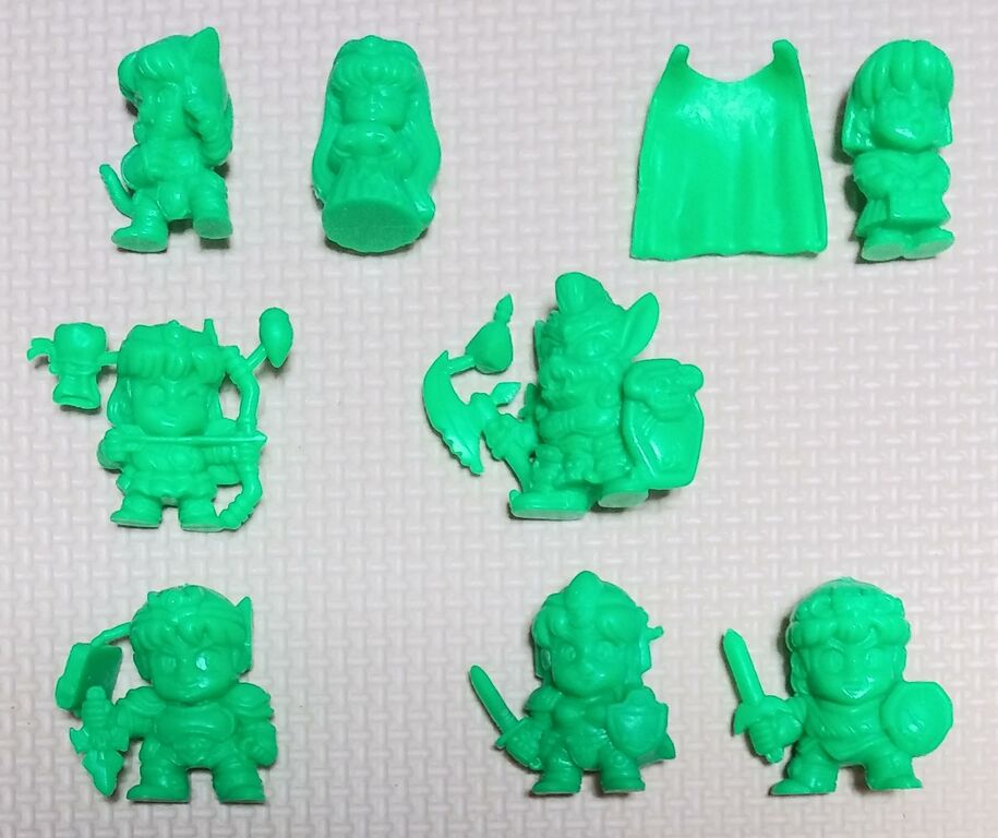 甲竜伝説ヴィルガスト ますこっと1 ＋甲竜装備瞬２種＝14体　※欠品あり こっちも整理整頓! 甲竜伝説ヴィルガスト 消しゴム ますこっと 消えた