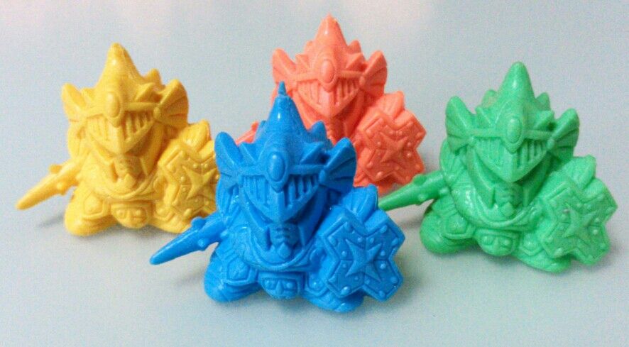 【送料無料】 ガン消し SDガンダム外伝 伝説の巨人 ボードゲームのコマ 機動戦士ガンダム