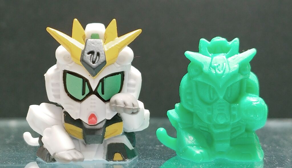 消しゴム纏めちょこちょことなんだか面白いのを入手。 ガチャ王 