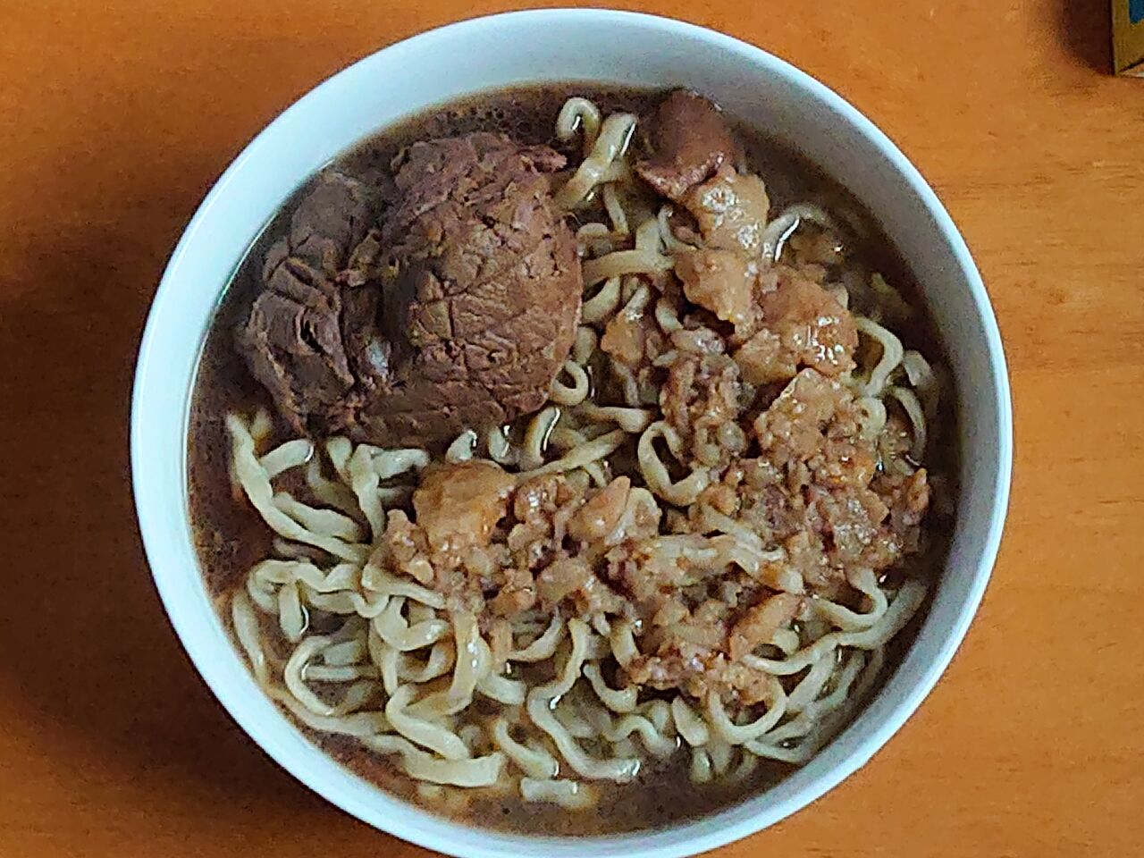 宅麺(夢のラーメン(味付脂付き)@俺の生きる道白山店) : DIVE IN GOLD 宅麺(夢のラーメン(味付脂付き)@俺の生きる道白山店) : DIVE IN GOLD
