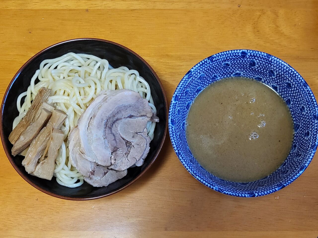 DIVE IN GOLD : 宅麺（魚介とんこつつけ麺＠ラーメン海鳴）