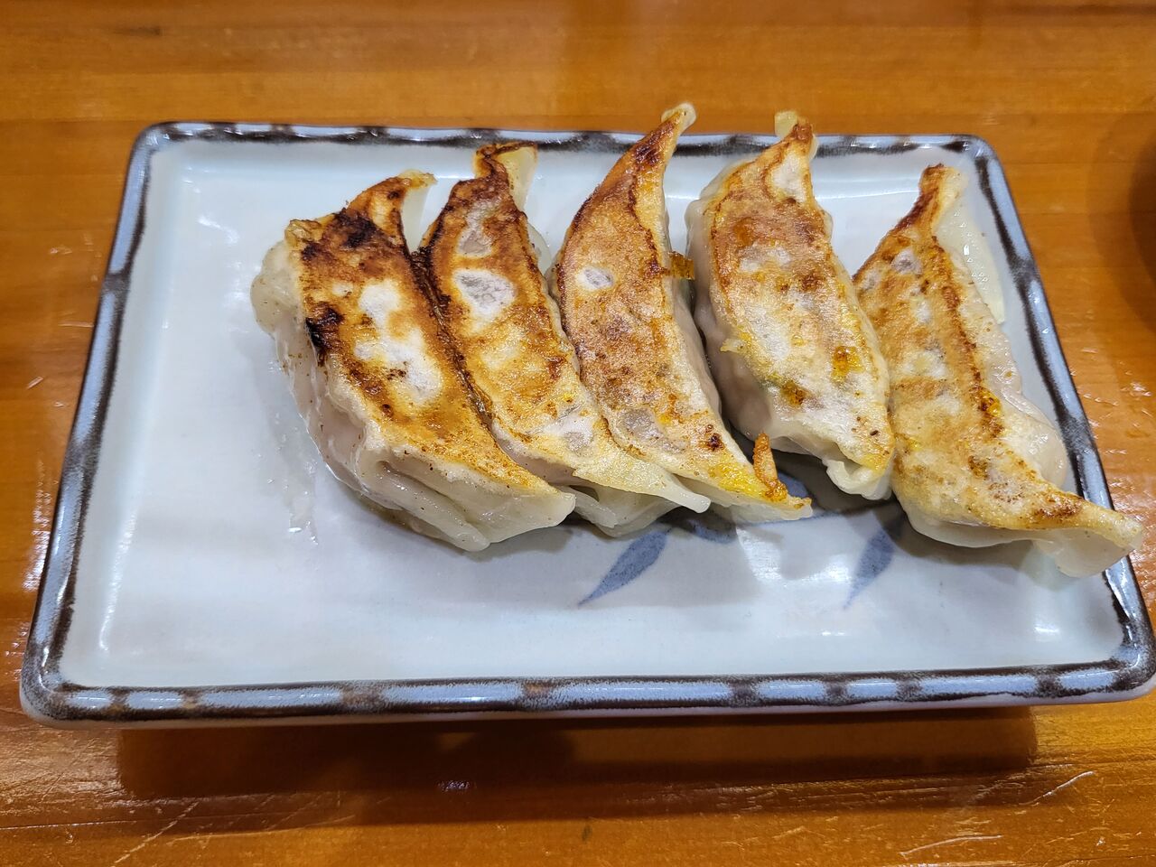 豚トロチャーシュー麺 ギョーザ 鳥若圓 Dive In Gold