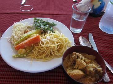 イクエーター号昼食