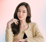 女性インフルエンサー黒木麗香-300x274