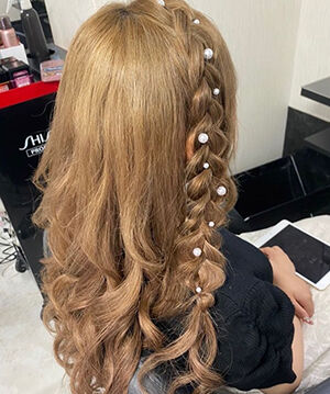 ホラーナイトにおすすめのヘアメ巻きおろし2