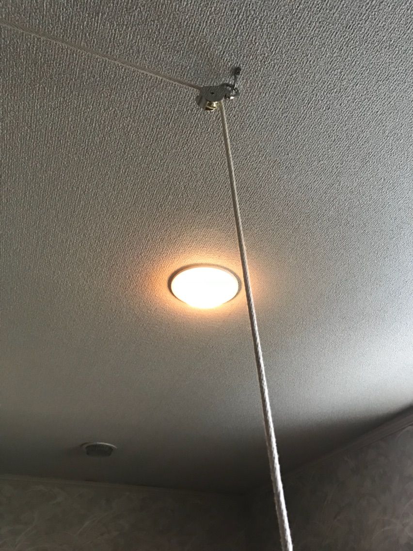 diy 階段の天井に室内干し用の昇降式物干しざおを作りました 2 Yururiのゆるっとdiy diy 階段の天井に室内干し用の昇降式物干しざおを作りました 2 Yururiのゆるっとdiy