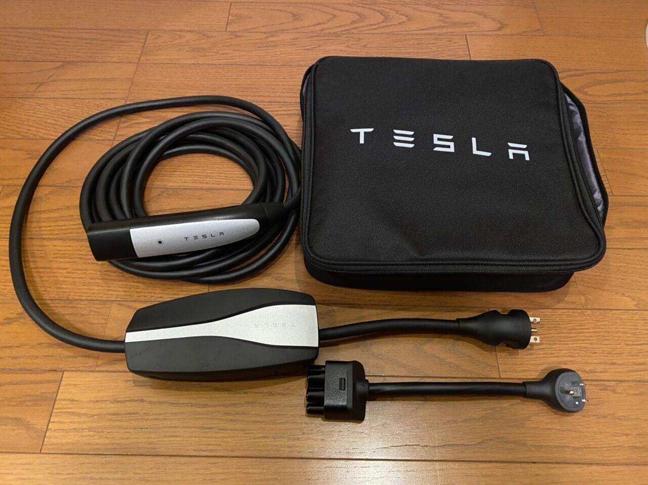 テスラ　Tesla GEN II モバイルコネクター　値下げ