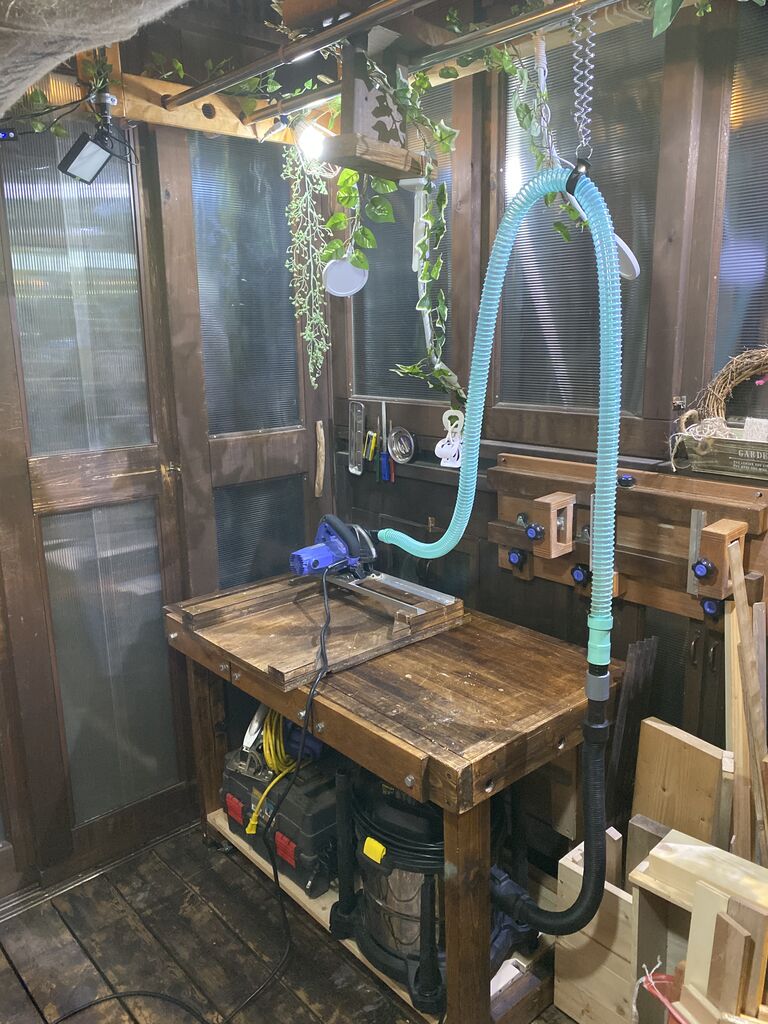 丸ノコ用の掃除機 集塵機 ホースを洗濯機用排水ホースで延長 なんでもdiy やりたいことは何でもやってみよう