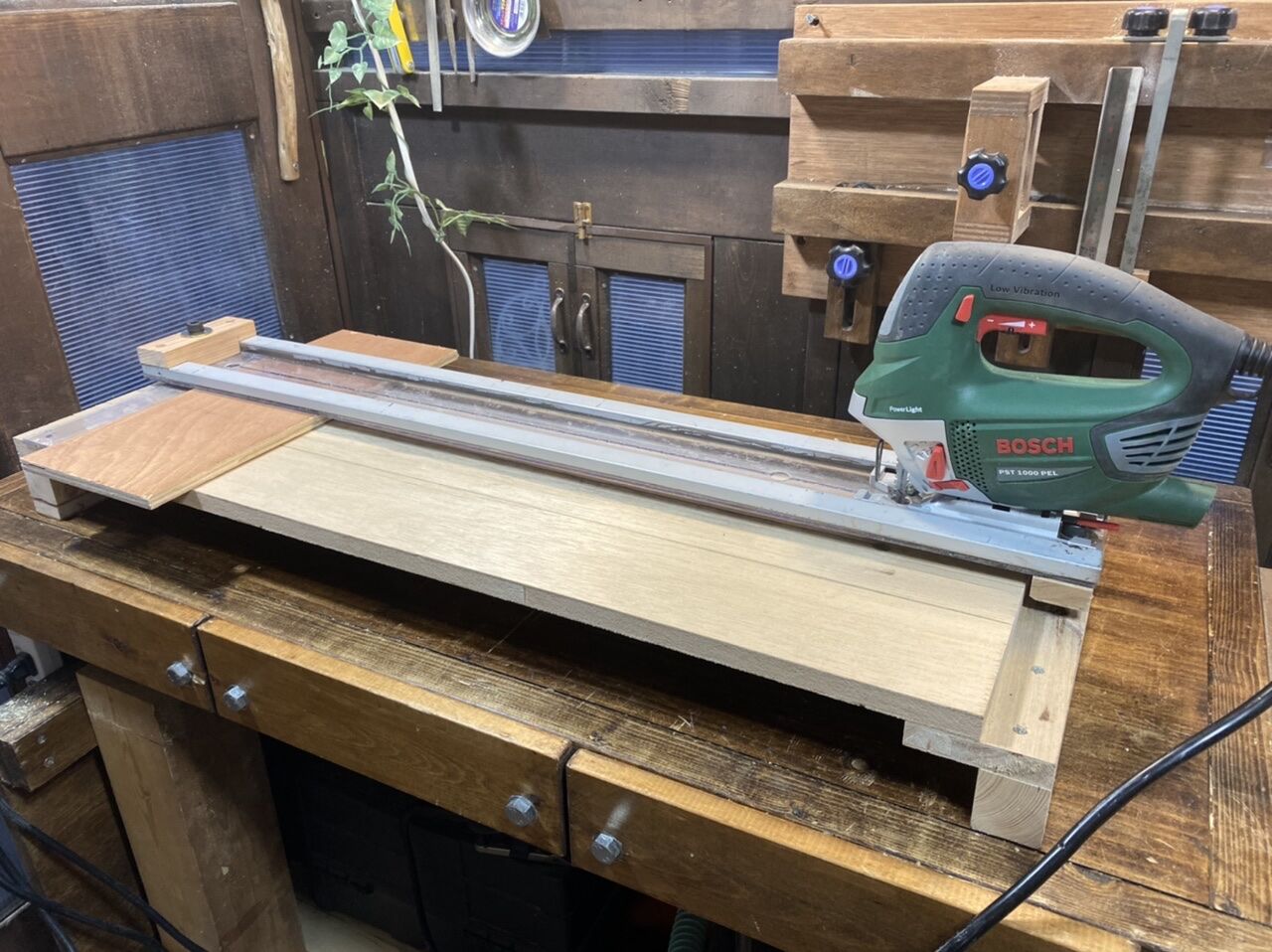 Boschのジグソー購入しジグソーガイドを作った結果残念なことに なんでもdiy やりたいことは何でもやってみよう Boschのジグソー購入しジグソーガイドを作った結果残念なことに なんでもdiy やりたいことは何でもやってみよう