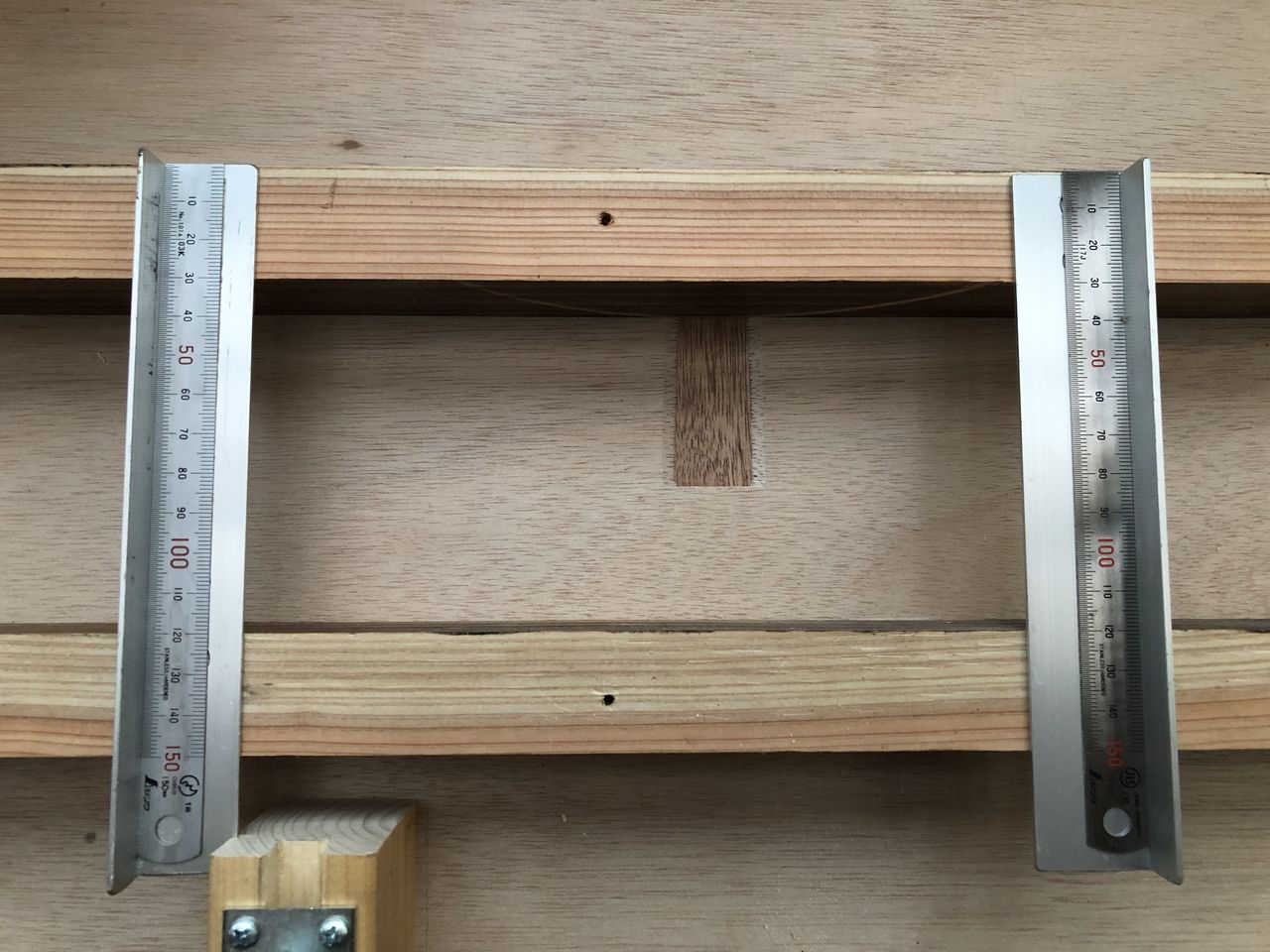 1x4 2x4材 Spf材等 の縦挽き用治具を作成して材料費の節約 2 4 なんでもdiy やりたいことは何でもやってみよう