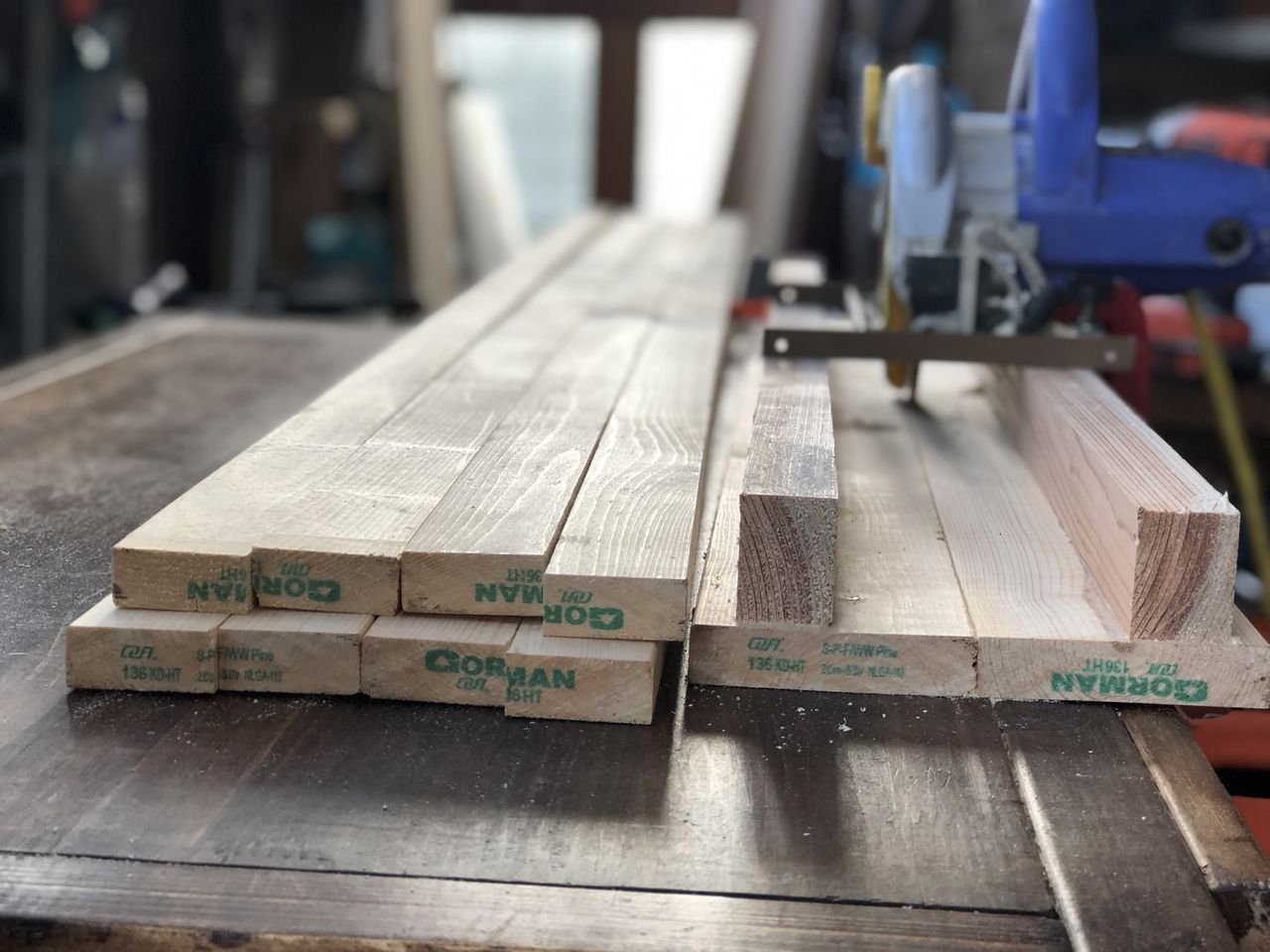 1x4 2x4材 Spf材等 の縦挽き用治具を作成して材料費の節約 1 4 なんでもdiy やりたいことは何でもやってみよう