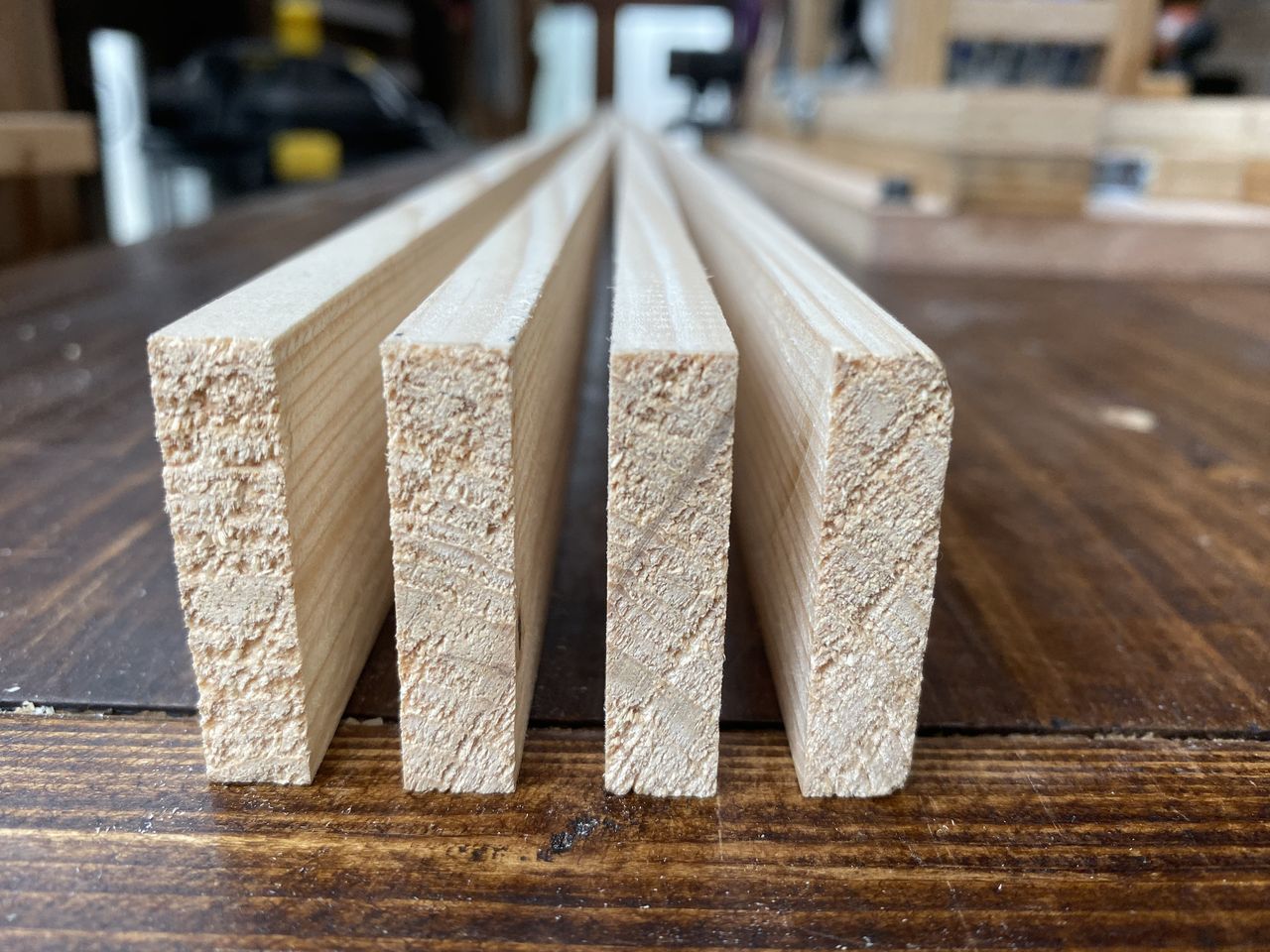 1x4 2x4材 Spf材等 の縦挽き用治具を作成して材料費の節約 4 4 なんでもdiy やりたいことは何でもやってみよう