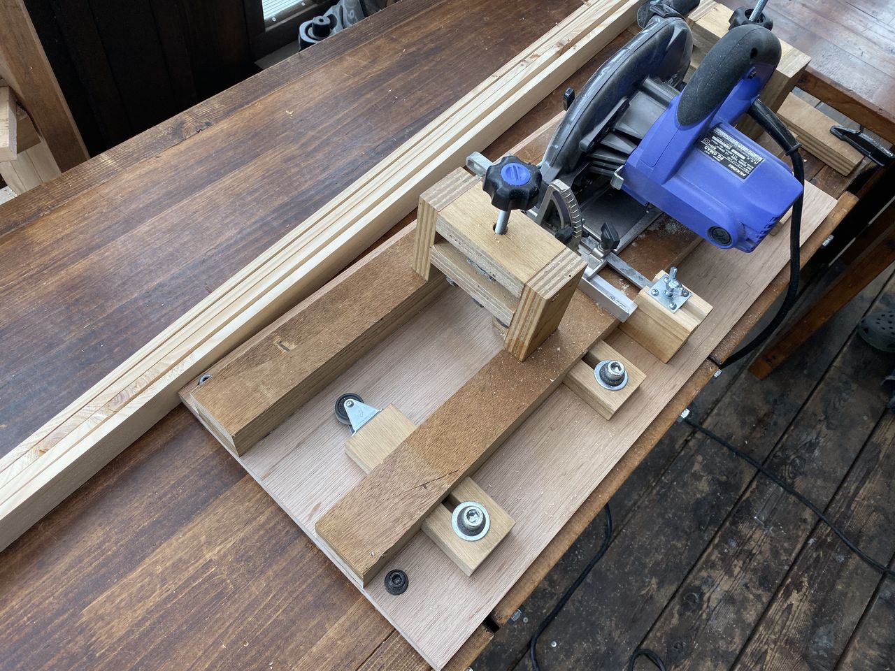 1x4 2x4材 Spf材等 の縦挽き用治具を作成して材料費の節約 3 4 なんでもdiy やりたいことは何でもやってみよう