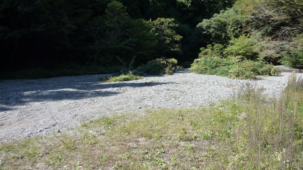 ツーリング 奥多摩林道ツアー ３ 林道 入川線 ジェベル0でｶﾞｰっと行く