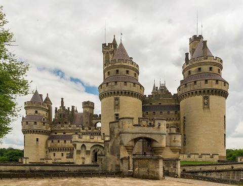 pierrefonds-castle-535531_1920