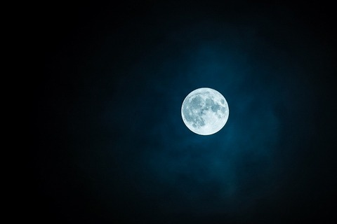moon-1859616_1920