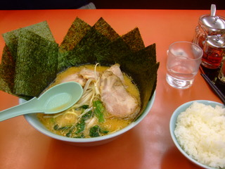 半ライスも付けちゃった
