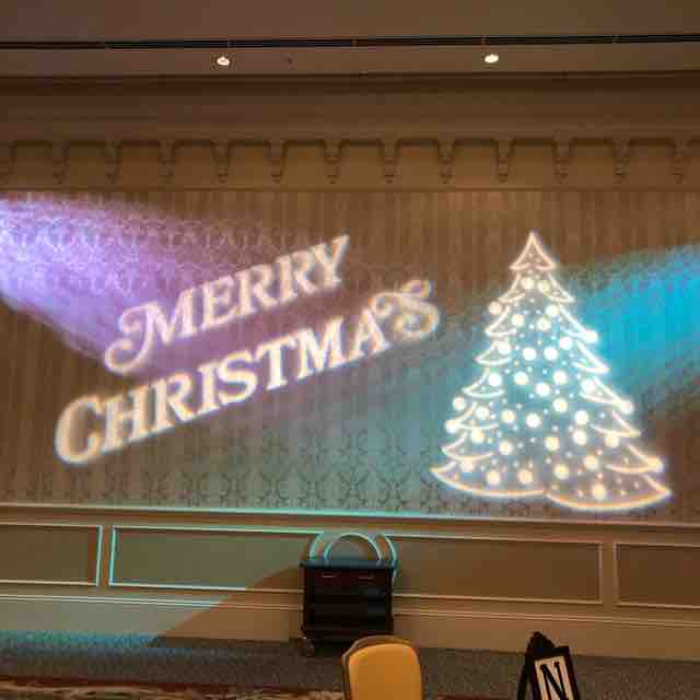 ディズニーランドホテル クリスマススペシャルディナー付き宿泊プラン おひとりさまとたまに姪っ子と行くディズニーの旅 ディズニーランドホテル クリスマススペシャルディナー付き宿泊プラン おひとりさまとたまに姪っ子と行くディズニーの旅