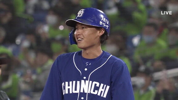 中日・滝野要がプロ初ヒットを放つ！ → 盛大に花火が打ち上がる！？　滝野「びっくりしたー」【動画】