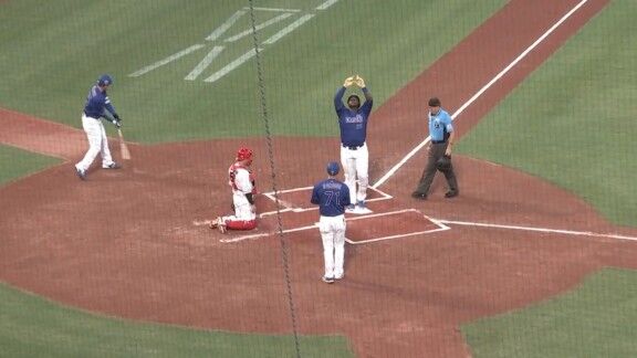 中日新助っ人・サノーの今季第16号ホームランで1点先制！！！