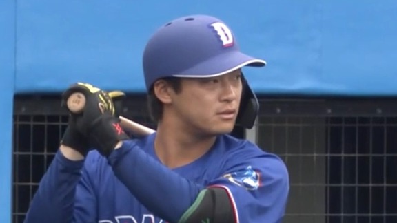 中日・津田啓史、ホームランを放つ活躍を見せる