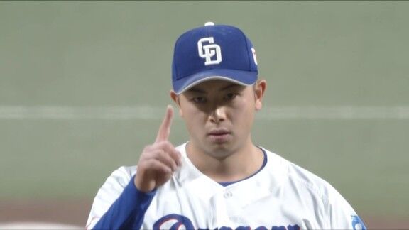 中日・松山晋也、打球が直撃するアクシデントもプレー続行　試合を締める！！！