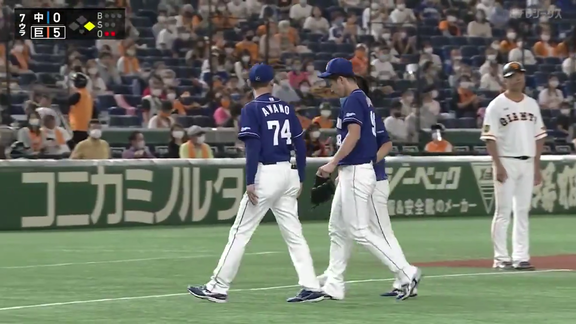 中日・木下雄介、打球が右肘に直撃し降板…　与田監督「名古屋に戻ってきちんと検査をする」【動画】