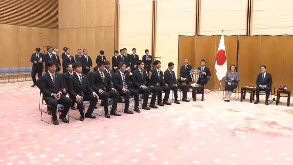 侍ジャパン、首相官邸を表敬訪問する