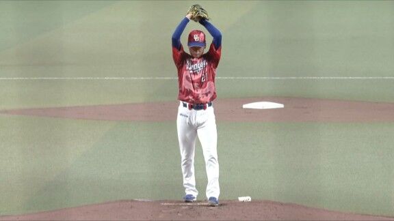 中日ドラゴンズ、今日は赤い昇竜ユニフォームを着用