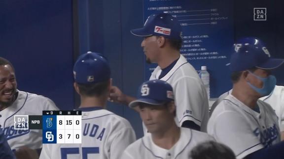 中日・ビシエド、アルモンテ、シエラがゴンサレスを見てなぜか大爆笑する【GIF】