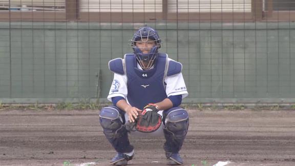 中日・郡司裕也捕手が3度の盗塁阻止など好守備で猛アピール！　「刺した後に大雨が降ってきたので、たまたまなんだろうと思います」とジョークを交えて振り返る