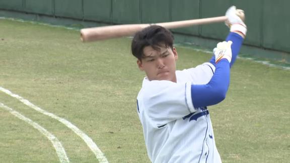 中日・立浪和義監督「小学生に言うくらいの言葉で言わな分からへん」　石川昂弥「（笑）」