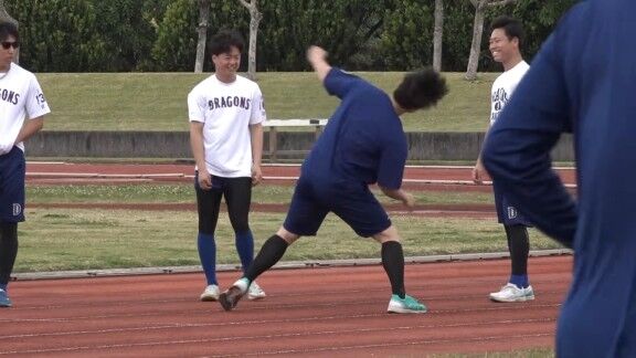 何やら楽しそうな中日ルーキーたちの様子【動画】