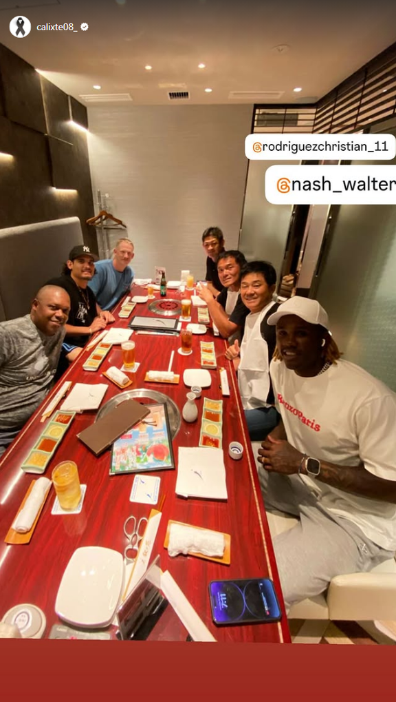 中日・カリステ、食事会の様子を公開する