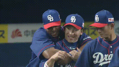 中日勝利の瞬間 イチャイチャするビシエドと亀澤恭平 大野奨太 ドラ要素 中日まとめ 中日勝利の瞬間 イチャイチャするビシエドと亀澤恭平 大野奨太 ドラ要素 中日まとめ