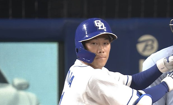 中日 京田陽太 ヘルメットをリニューアル フェイスガート付きに ドラ要素 中日まとめ 中日 京田陽太 ヘルメットをリニューアル フェイスガート付きに ドラ要素 中日まとめ