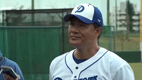 中日・与田監督「今はお尻しか割れてない」