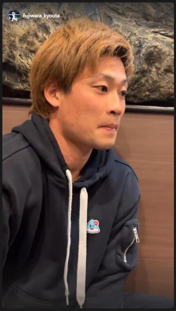 ロッテ・藤原恭大選手、中日・根尾昂選手のおちゃめすぎる表情を投稿する