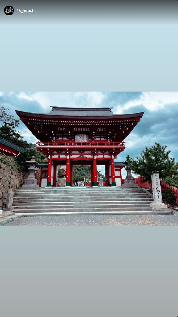 中日・鈴木博志投手、宮崎の神社を巡る