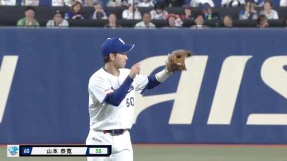中日・村松開人、何らかの理由で5回表の守備から途中交代する