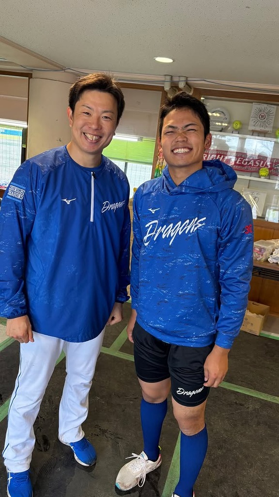 中日・八木智哉スカウト、読谷での写真を投稿する