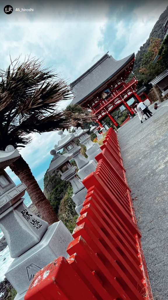 中日・鈴木博志投手、宮崎の神社を巡る