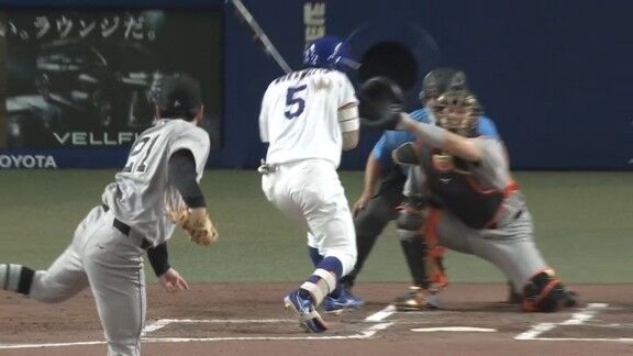 中日・井上一樹監督、右肩甲骨骨折で離脱となった村松開人へかけた言葉を明かす