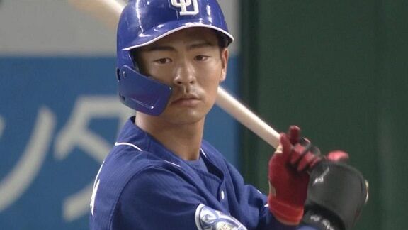 中日ドラフト3位・土田龍空、プロ初打点！！！　チームの今季初二桁得点を決める2点タイムリーツーベース！！！「初球のスライダーの軌道を頭に入れてうまく捉えることができた」【動画】