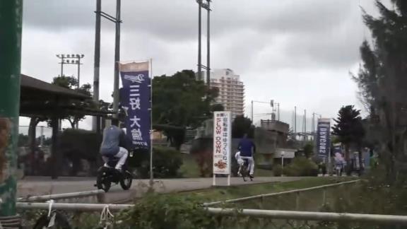 中日・ビシエド、立浪和義監督も乗っていたあの自転車に乗る