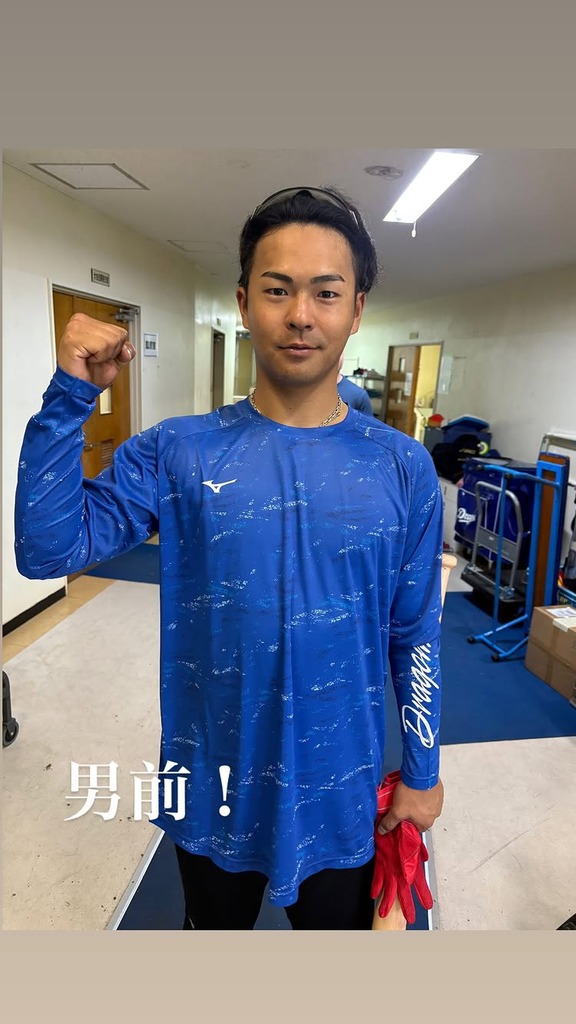 中日・村松開人「真ん中になんかいる」