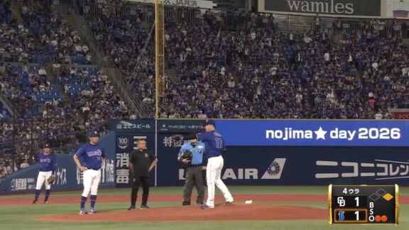 中日・柳裕也、打球直撃もプレー続行