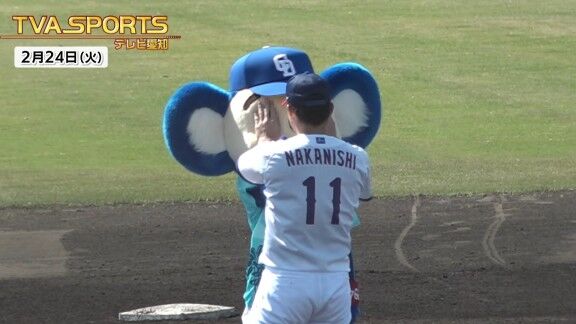 中日ドラフト1位・中西聖輝、ドアラの目を…【動画】