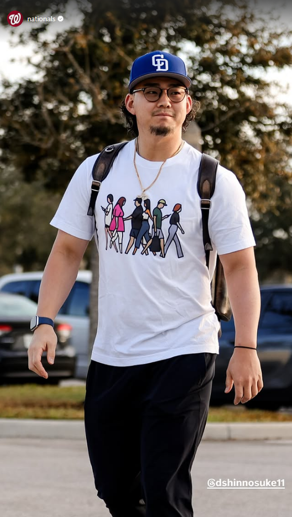 小笠原慎之介、中日ドラゴンズ帽子を被ってキャンプイン